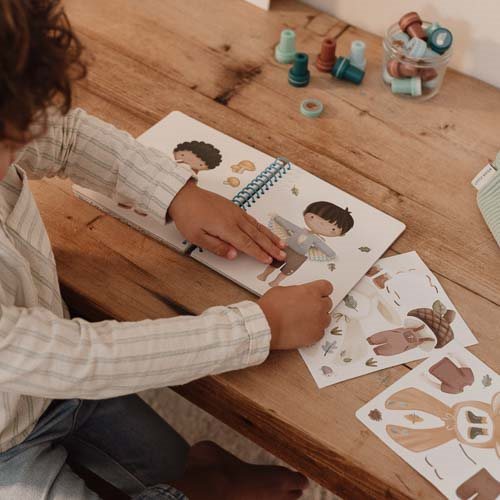 Libro Dress Me Up Forest Friends